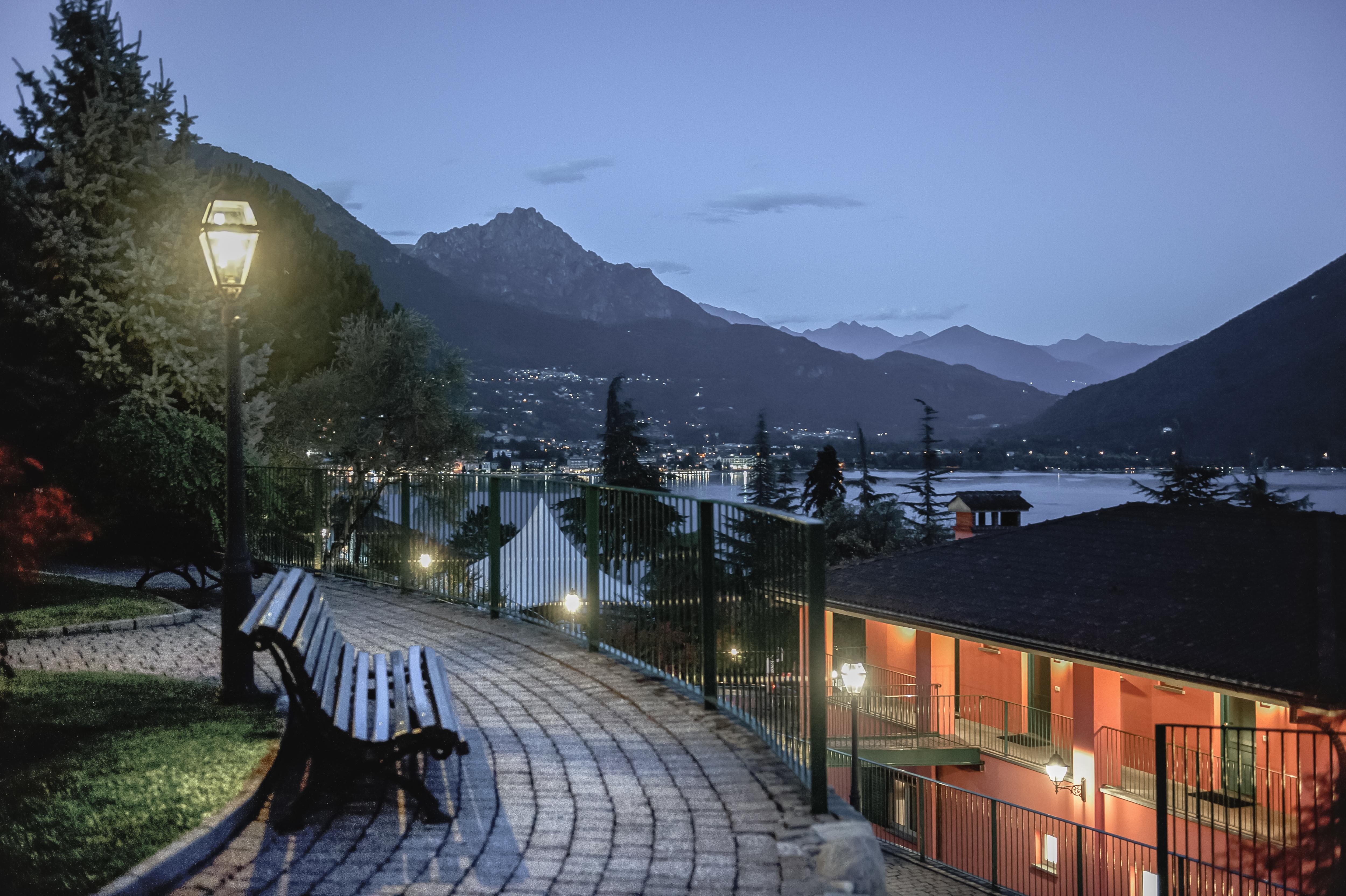 Parco San Marco Lifestyle Beach Resort Porlezza Exterior foto